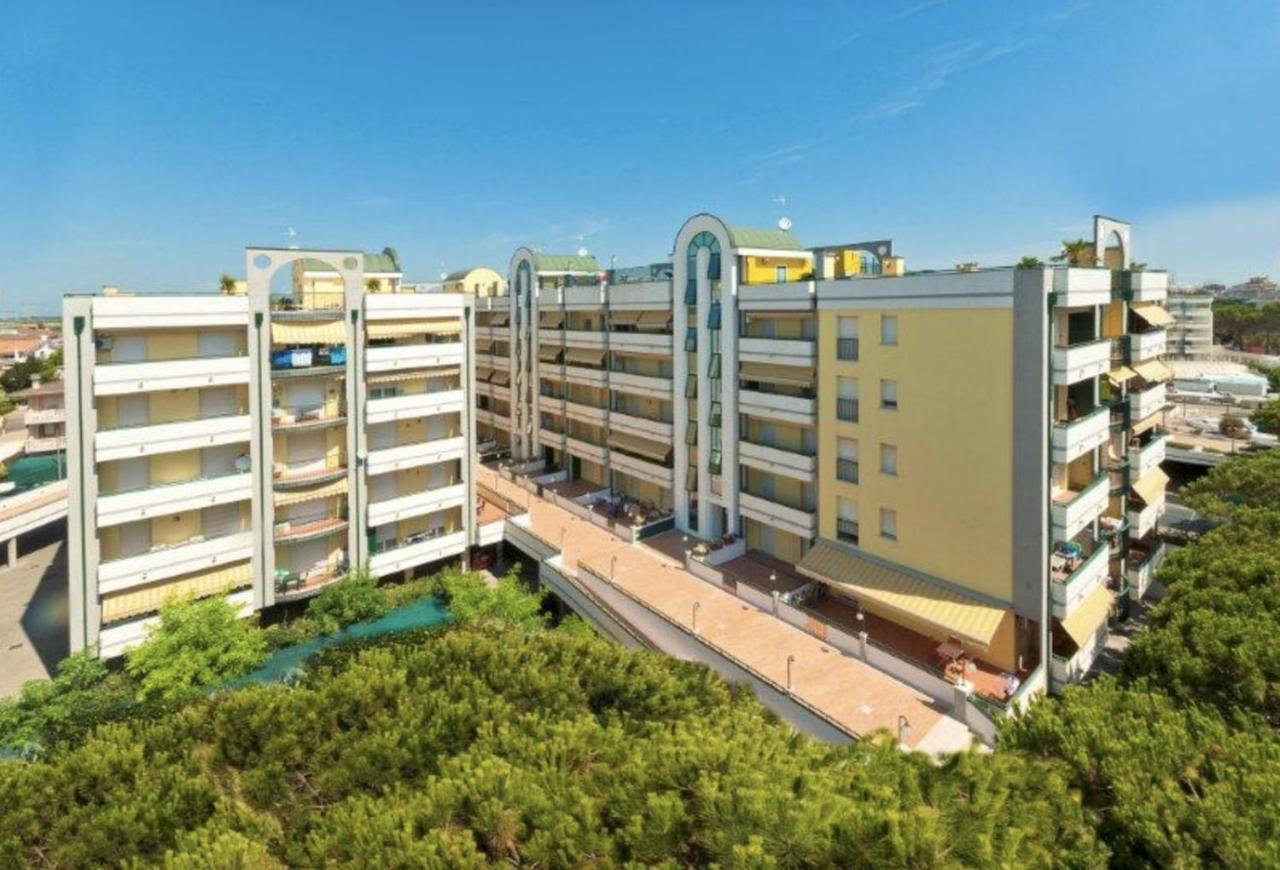 Residence Cristoforo Colombo - Carraro Immobiliare - Family Apartments Caorle Buitenkant foto
